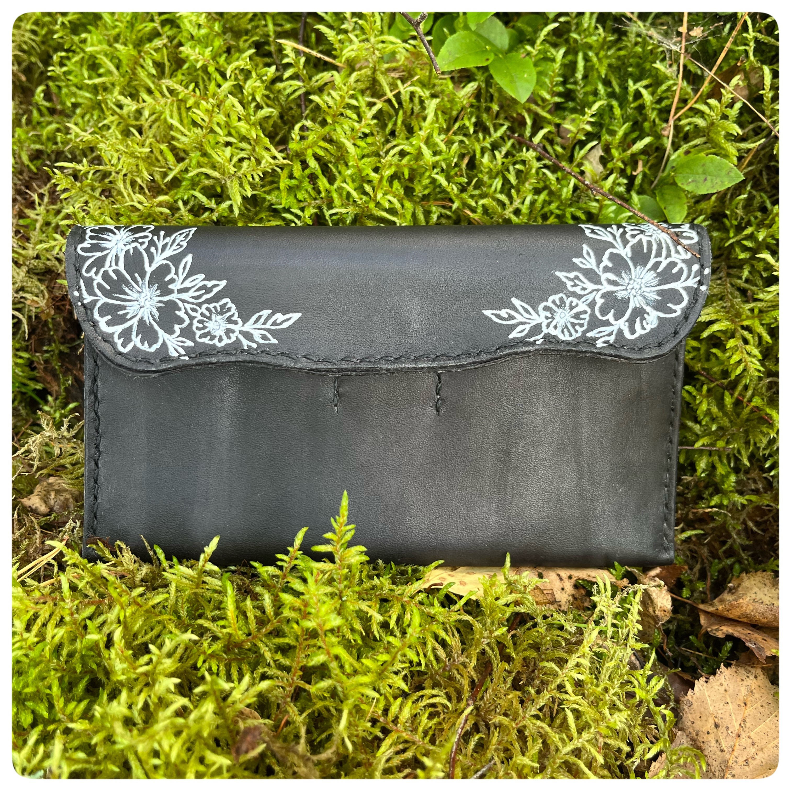 peněženka s květinami